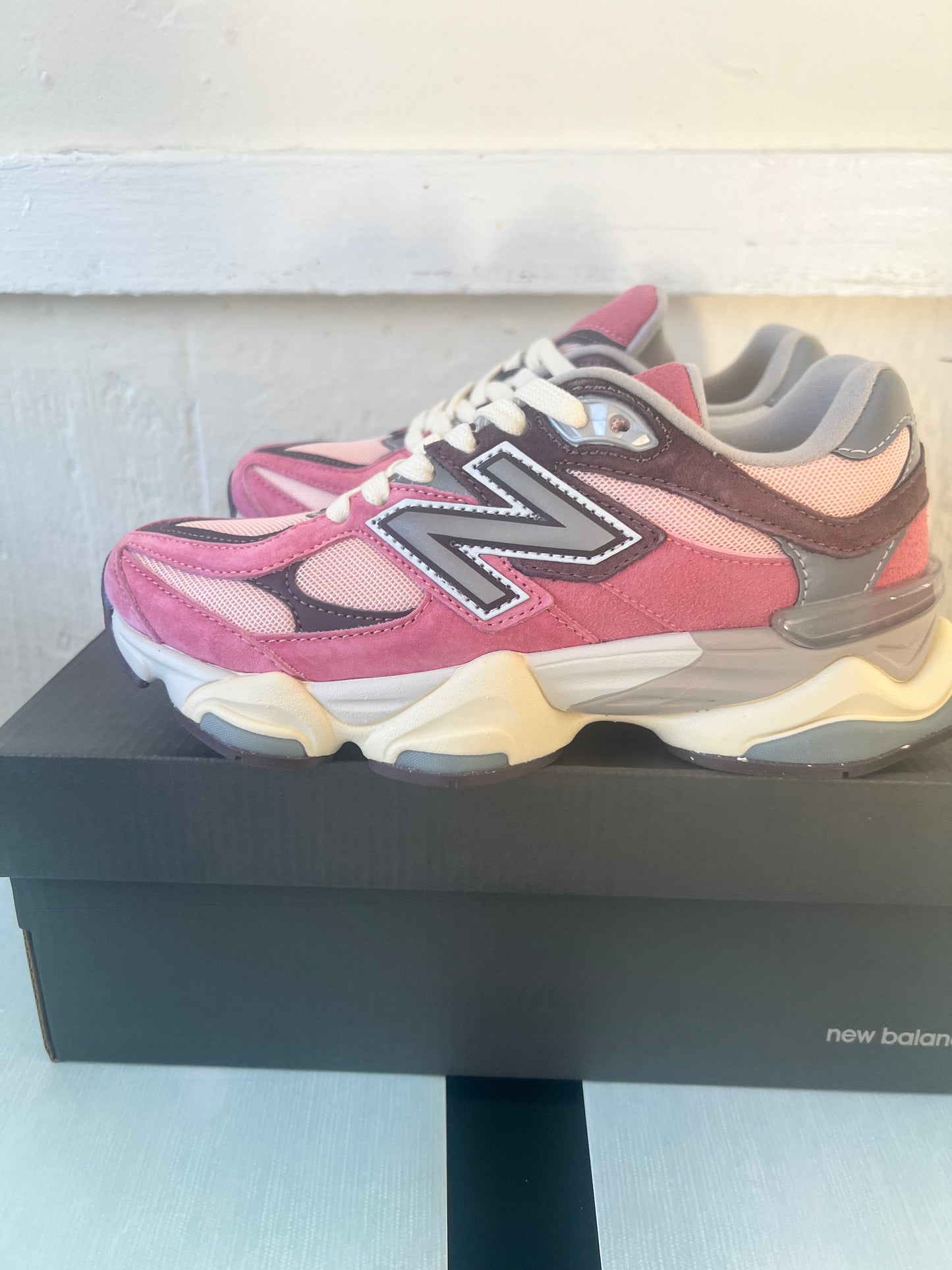 New balance 9060